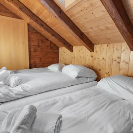 Ferienhaus Salgesh - 16 Pers & 16 Lits - Terrasse - Nature Salgesch