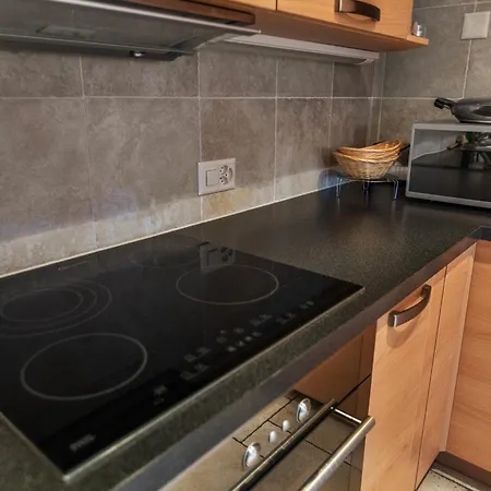 Hébergement de vacances Salgesh - 16 Pers&16 Lits - Terrasse - Nature Salgesch